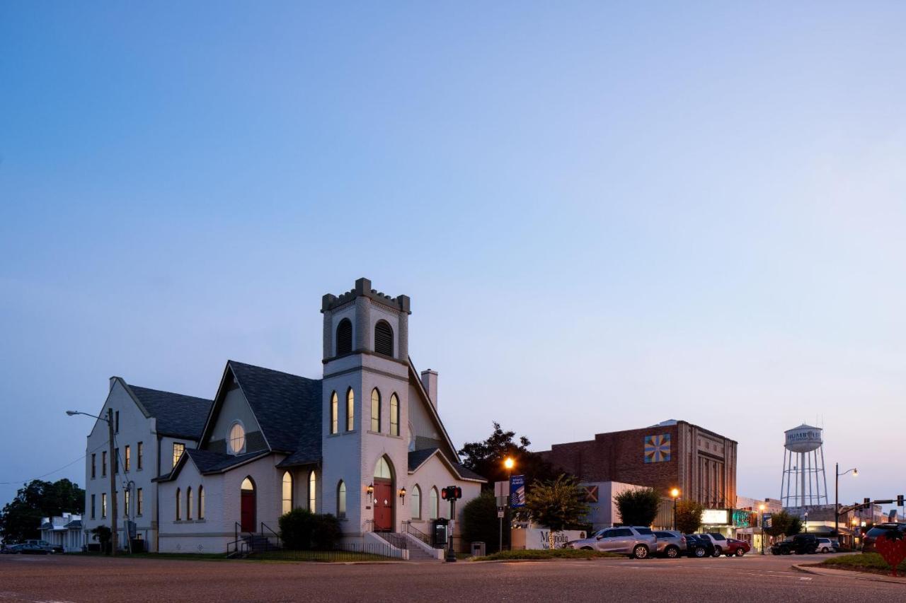 مبيت وإفطار Humboldt Magnolia Manor And Chapel المظهر الخارجي الصورة